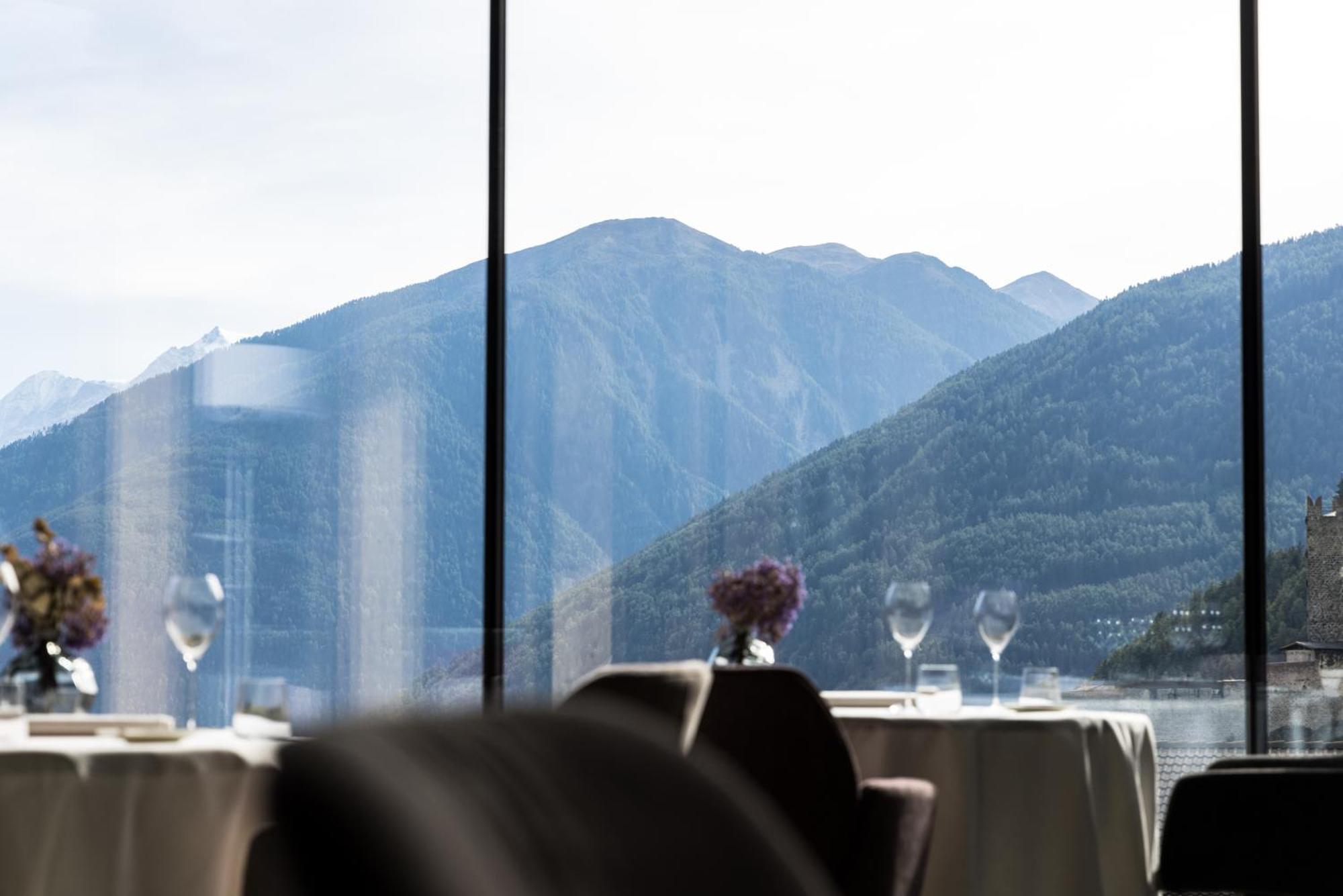 Hotel Weisses Kreuz Burgusio Luaran gambar