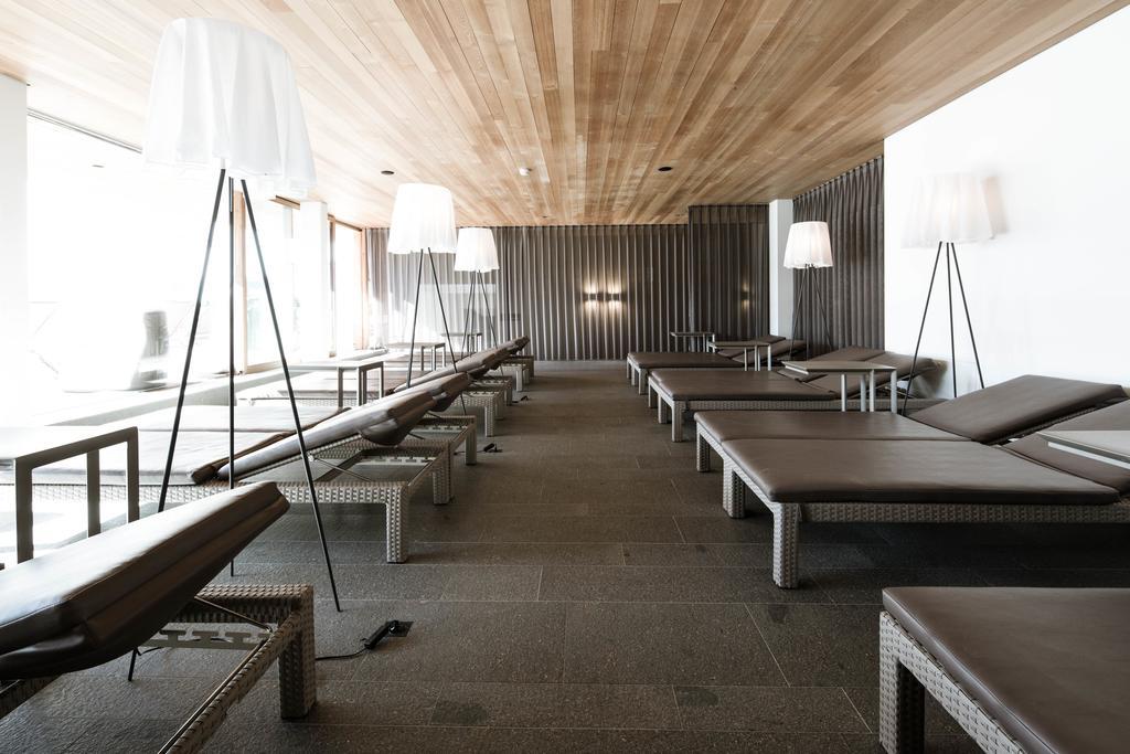 Hotel Weisses Kreuz Burgusio Luaran gambar