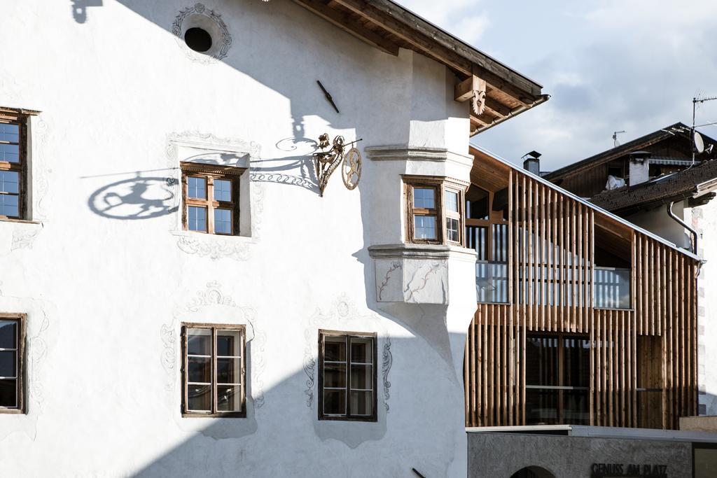Hotel Weisses Kreuz Burgusio Luaran gambar